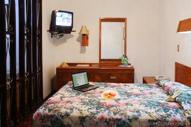 Hotel Premier Saltillo Coahuila Δωμάτιο φωτογραφία